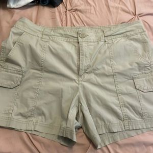 Shorts, size 16